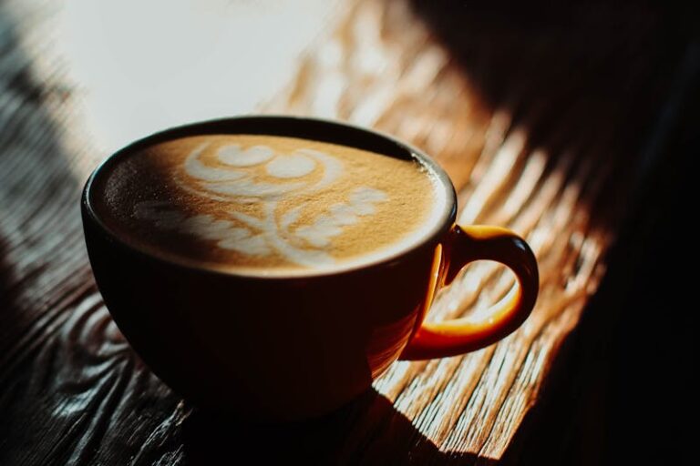 Jak wyczyścić ekspres do kawy z pleśni